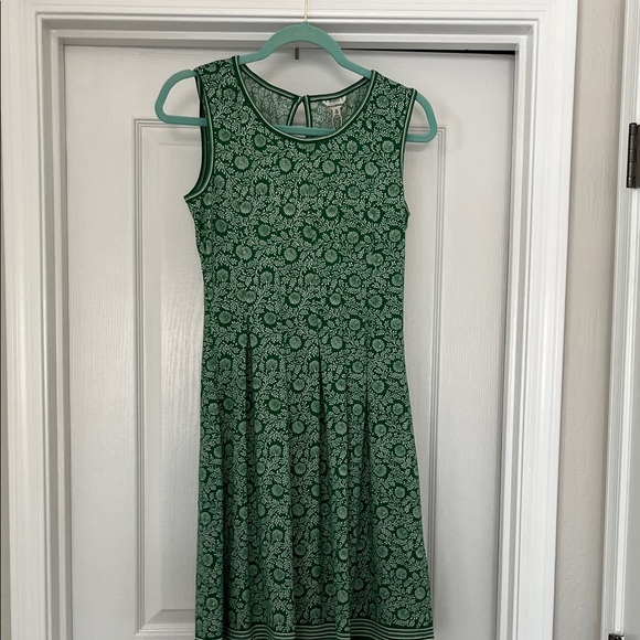 Max Studio Dresses & Skirts - Max Studio Green Floral Fit-and-Flare Tank Dress